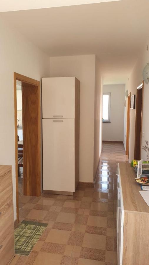 Apartman Lavanda Peroj Exterior photo